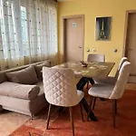 Appartamento Sanik *